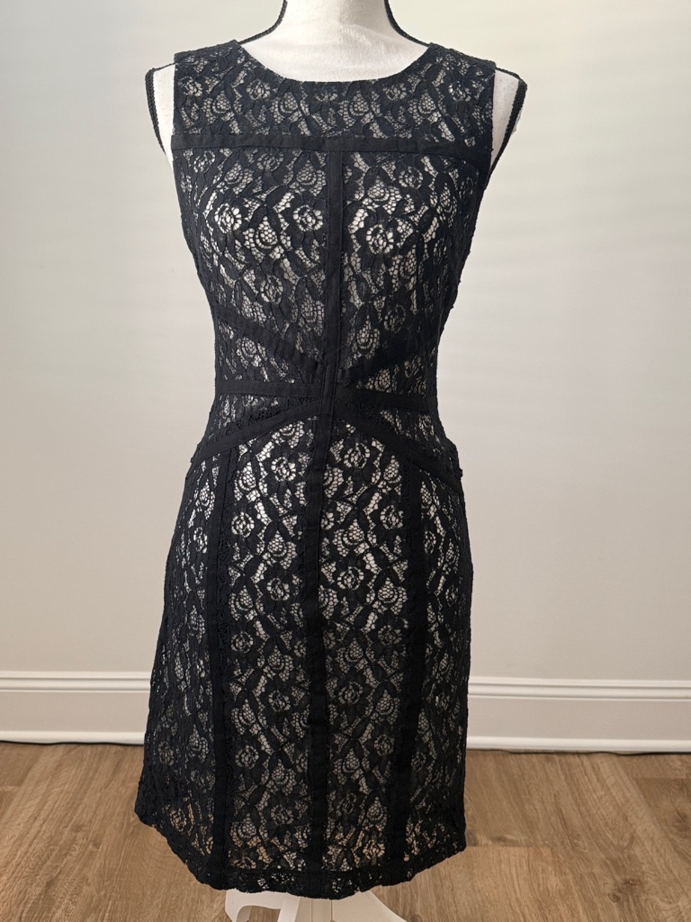 Bison Bisou Sleeveless Black Lace Sheath Dress
